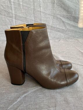 Nine West | Leather Side Zip Block Heel Booties